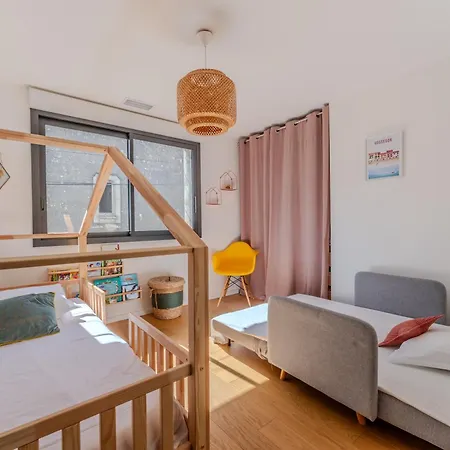 Maison De Village En Pierre Piscine - 8 Personnes * Lansargues