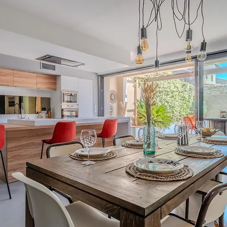 וילה Maison De Village En Pierre Piscine - 8 Personnes