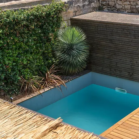 Maison De Village En Pierre Piscine - 8 Personnes