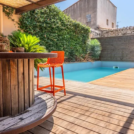 Maison De Village En Pierre Piscine - 8 Personnes Villa