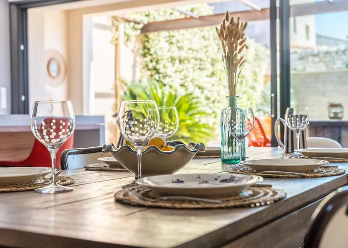 Maison De Village En Pierre Piscine - 8 Personnes Lansargues