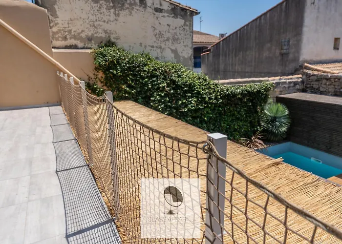 Maison De Village En Pierre Piscine - 8 Personnes Villa